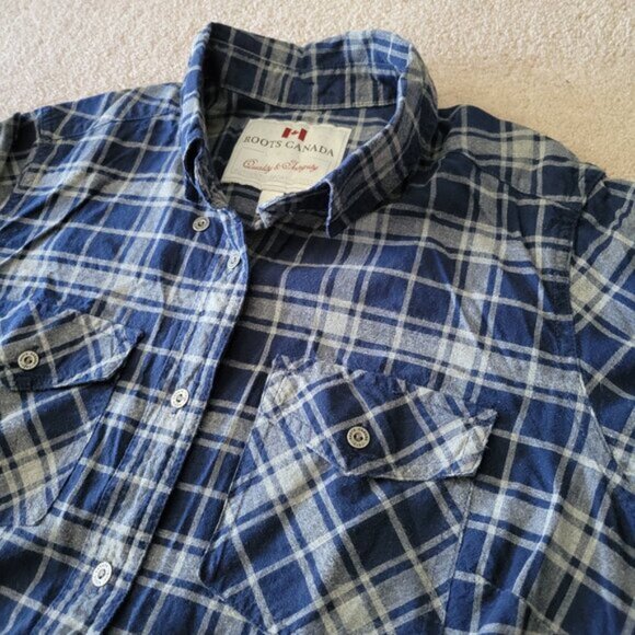 Roots Flannel Plaid Button Down Shirt Women's Size S Roots Canada Blue Gray Plai - Picture 3 of 8
